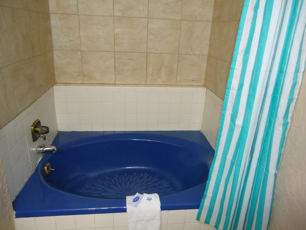 Budget Inn Lawton Bagian luar foto